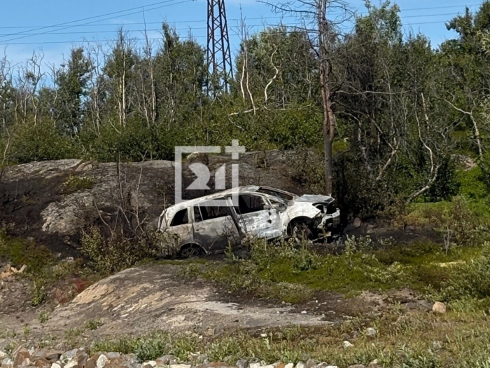 Смертельное ДТП на трассе «Кола» в Мурманске: автомобиль съехал с дороги и загорелся Автомобиль