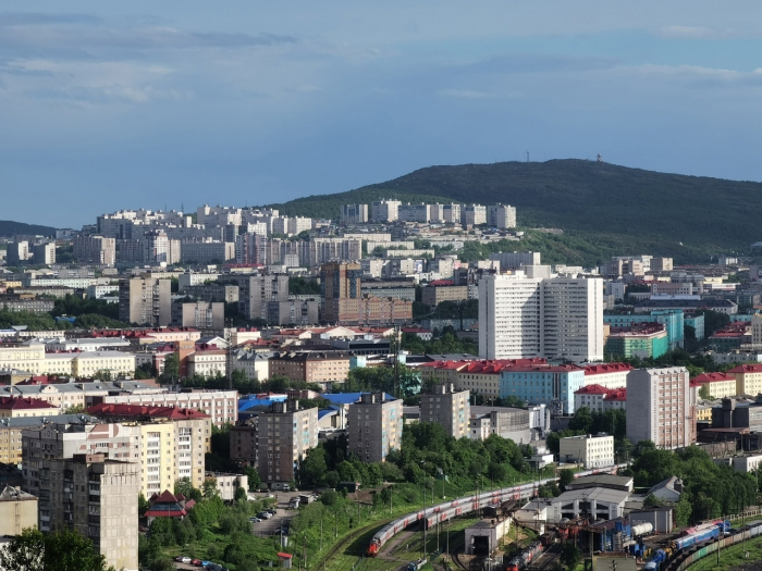 Мужчина выломал входные двери в мурманском ресторане Мурманск